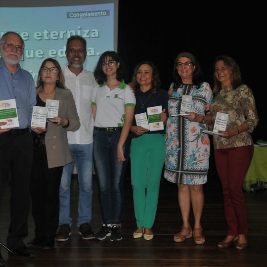 #22076 Homenagem ao dia do professor reúne docentes no auditório do CNAT