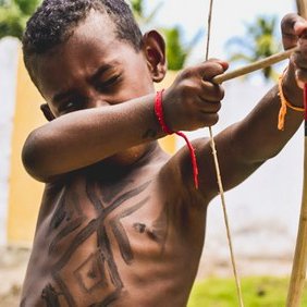 #22194 Alunos do campus retratam em exposição a comunidade indígena Katu