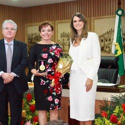#22225 Professora do Campus São Gonçalo recebe comenda da Câmara Municipal de Natal