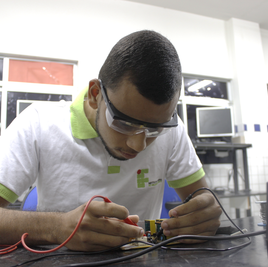 #22526 E-Lixo: projeto propõe reaproveitamento de eletrônicos