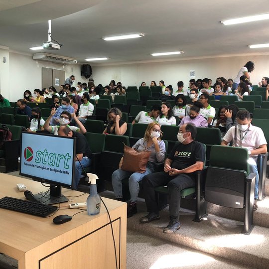 #23066 IFRN realiza série de eventos no mês da estagiária e do estagiário
