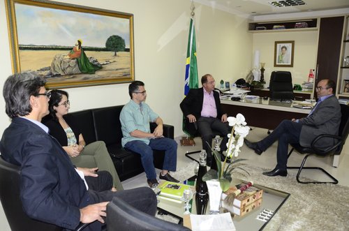 Reunião entre reitores das 2 instituições aconteceu no Gabinete da UFERSA. Foto: Eduardo Mendonça