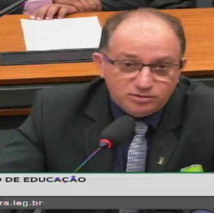 #23752 Para discutir o Plano Nacional de Educação, reitor participa de seminário na Câmara Federal