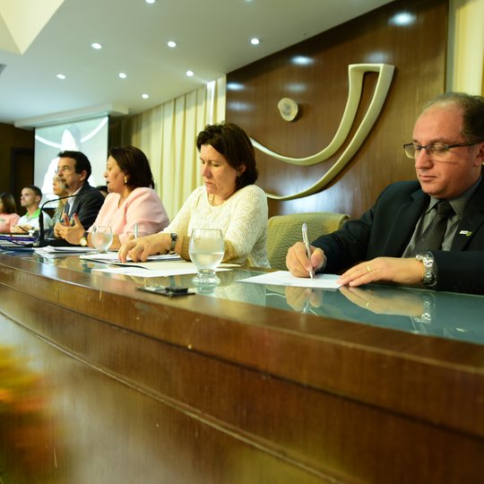 #23886 Reitor participa de audiência pública na Assembléia Legislativa