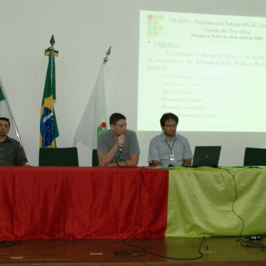 #24280 Reuniões explicam novos procedimentos relacionados à saúde do servidor