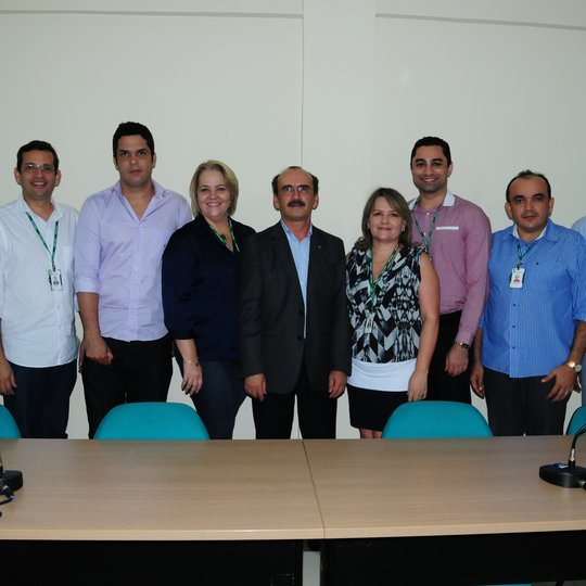 #24349 Reitor empossa novos membros da Comissão