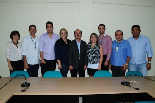 O reitor Belchior de Oliveira Rocha com os novos membros da CPPD