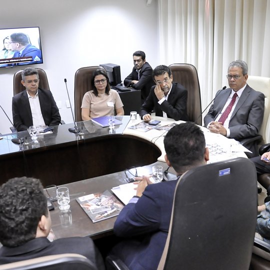 #24871 IFRN participa de reunião para discutir orçamento destinado à ciência e tecnologia