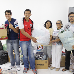 #25189 Campus Zona Norte realiza doação de roupas e alimentos durante Semadec