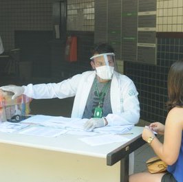 #25360 Campus realiza distribuição de cestas básicas