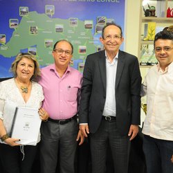 #25431 IFRN e Academia Norte-Rio-Grandense de Letras estudam parceria