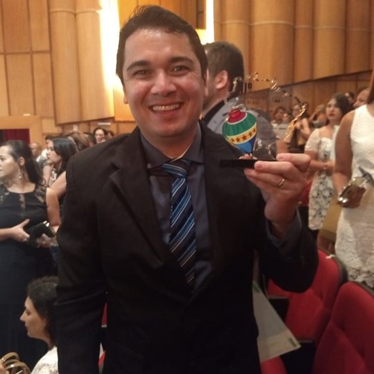 #25769 Professor do IFRN é premiado sobre projeto de pesquisa e embarca para o Canadá