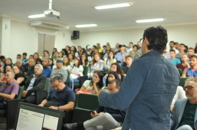 Miniauditório do Campus Natal-Central sediou a aula inaugural de Engenharia Civil