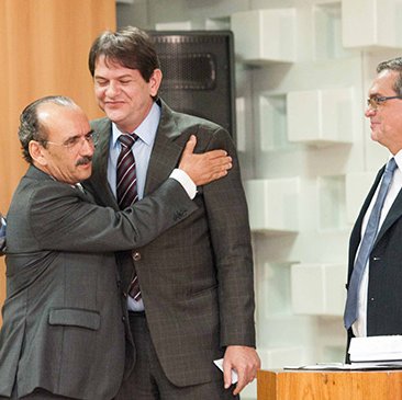 #26225 Reitor Belchior Rocha é empossado presidente do Conif