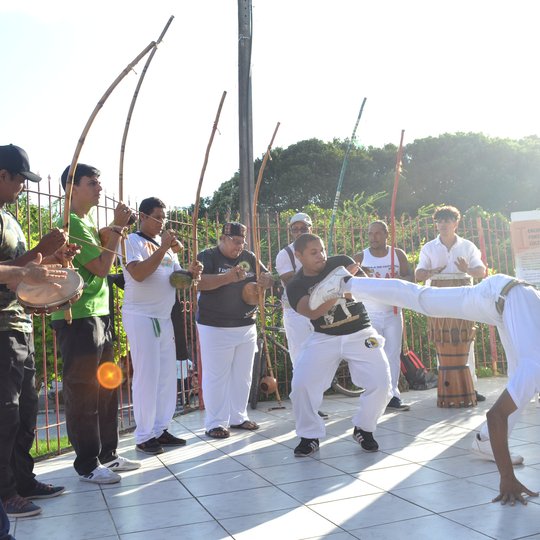 #26482 Capoeira é praticada como símbolo da consciência negra