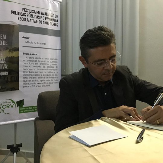 #26745 Escola Ativa: professor do IFRN lança livro sobre Políticas Públicas