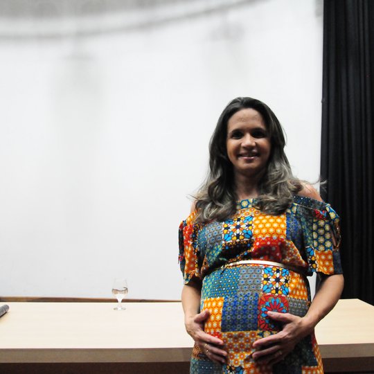 #27469 Três motivos para comemorar: grávida de gêmeas, professora assume vaga no Campus Natal-Central