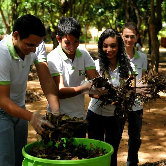 #27560 Alunos do IFRN realizam faxinaço contra o mosquito Aedes Aegypt