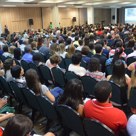 #27990 Palestras e apresentações de trabalhos marcam terceiro dia de ENDP