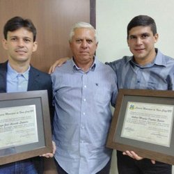 #28060 Servidores recebem o título de cidadão novacruzense