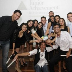 #28070 Miniempresa do Campus Macau recebe premiação da Junior Achievement