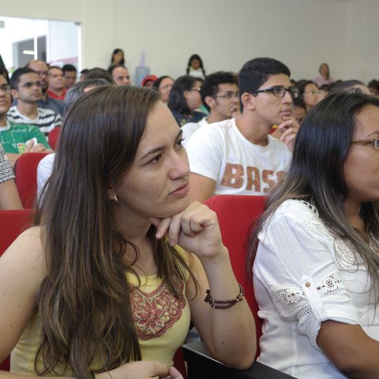 #28088 Palestras marcam 3º dia de trabalho de delegação estrangeira no IFRN