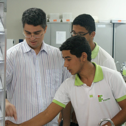 #28797 Alunos do IFRN participam da maior feira internacional para pré-universitários