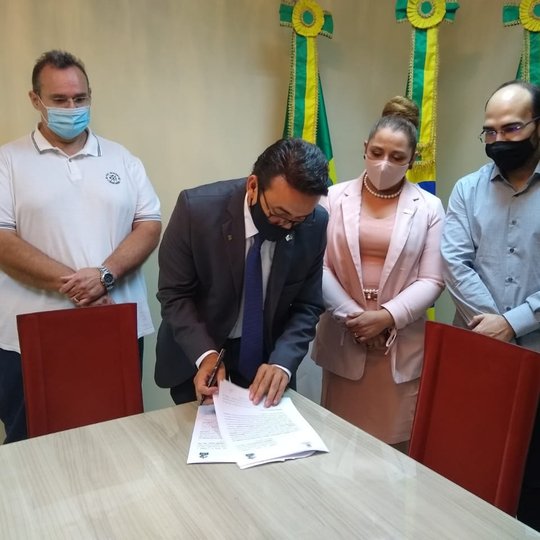 #29736 IFRN e Ufersa fecham convênio para capacitação de servidores
