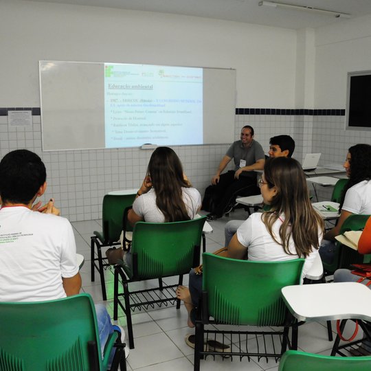 #29753 Manhã conta com apresentações orais e realização de minucursos