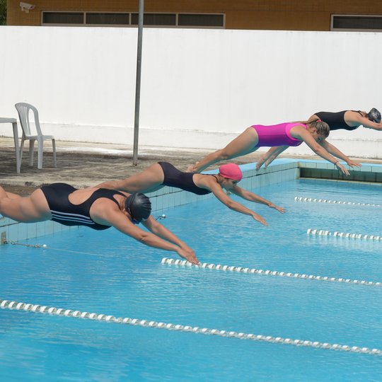 #29969 Natação e esportes de quadra marcam o 1º dia dos Jogos