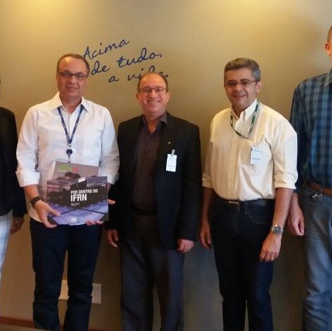 #30011 IFRN dialoga sobre parcerias com a COSERN