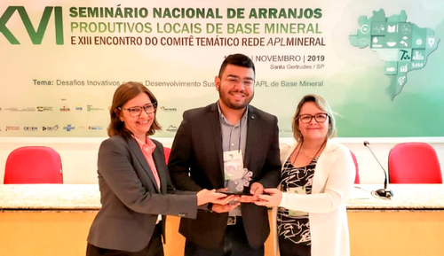 Premiação aconteceu durante XVI Seminário Nacional de Arranjos Produtivos Locais de Base Mineral, nesta quarta-feira (20)