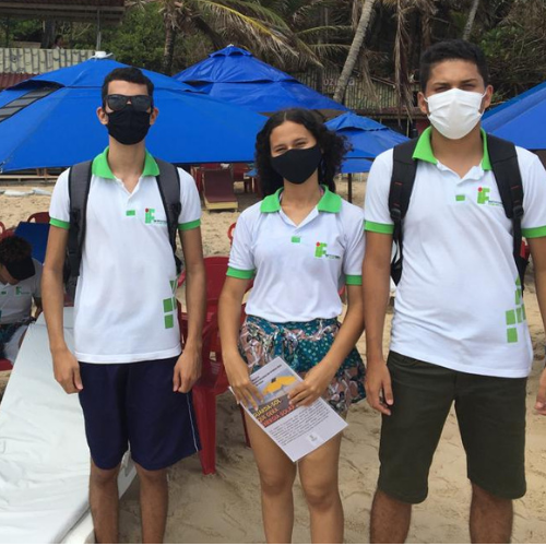 #30326 Estudantes realizam projeto que utiliza energia solar em praia do RN