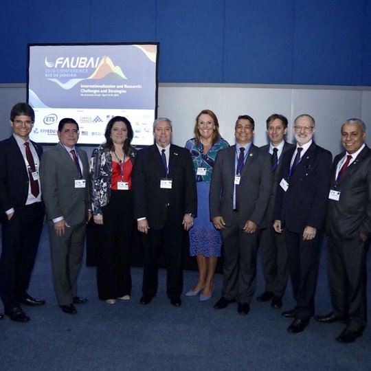 #30578 Reitor do IFRN participa de conferência sobre internacionalização do ensino
