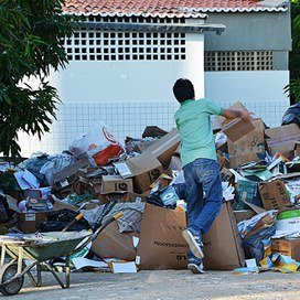 #30822 Semana do Meio Ambiente arrecada quase 36 toneladas de papel