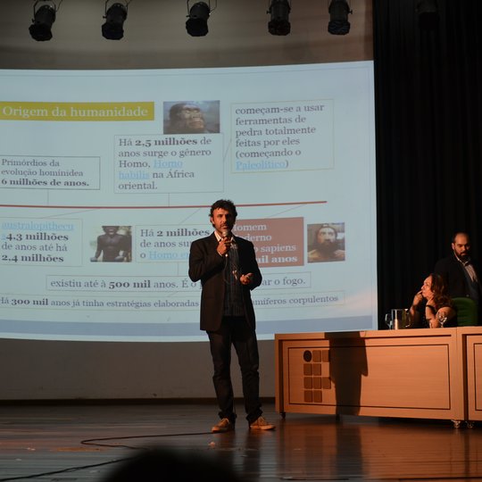 #30984 Mesas redondas e comunicações orais marcam segundo dia da III Semead