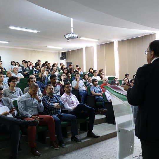 #31106 “O Navi cumpre sua missão com excelência”, diz Renato Sabbatini após palestra em Natal