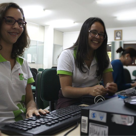 #31670 Artic promove oficinas de design gráfico