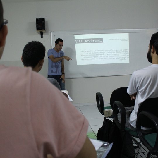 #32012 Aulas seguem em horário normal após reabastecimento de água