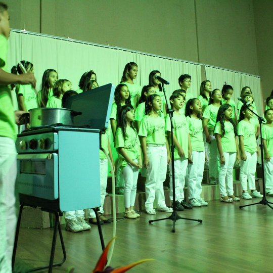 #32903 Apresentação do Coral Infantil