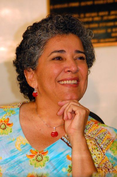 Jussara Kouryh é autora da coleção de livros “Conceitos e Preconceitos”, que será lançada dia 16 no Campus Cidade Alta