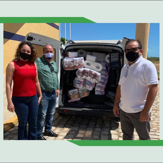 #33829 Campus realiza doação de materiais para a 6ª DIREC