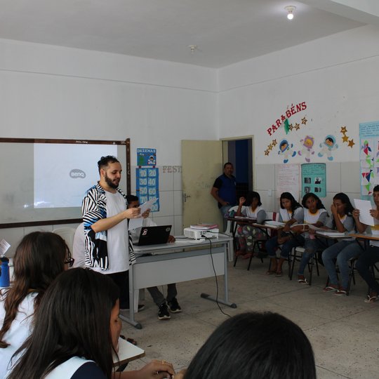 #34497 Escola Municipal Edinor Avelino recebe Clube do Livro do IFRN Campus Macau.