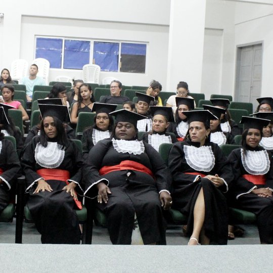 #34818 Mulheres Preparadoras de Pescados Mil: Contruindo Identidades Culturais