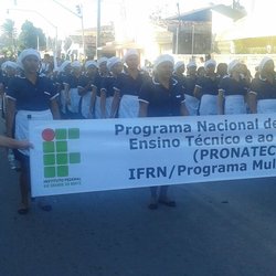 #35320 Campus Canguaretama/IFRN participa de desfile cívico.