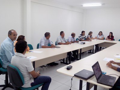 Secretários de educação da Microrregião do Litoral Sul em reunião com a direção do Campus Canguaretama