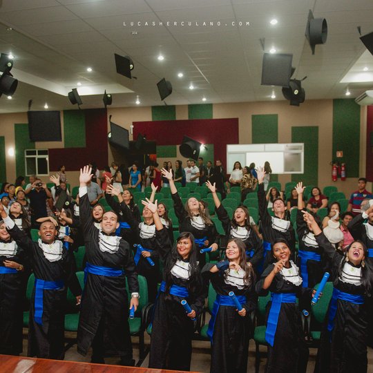 #35999 Alunos concluintes de Eventos celebram ato solene de formatura no Auditório