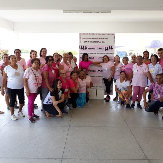 #38475 É preciso muita energia para acompanhar essa turma. Projeto Dançando na Melhor Idade.
