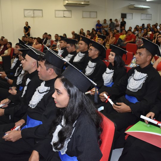 #38762 Cerimonia de colação de grau do curso de Licenciatura em Matemática é destaque no Campus