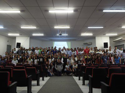 Estudantes e servidores do Campus Santa Cruz que participaram das reuniões do projeto